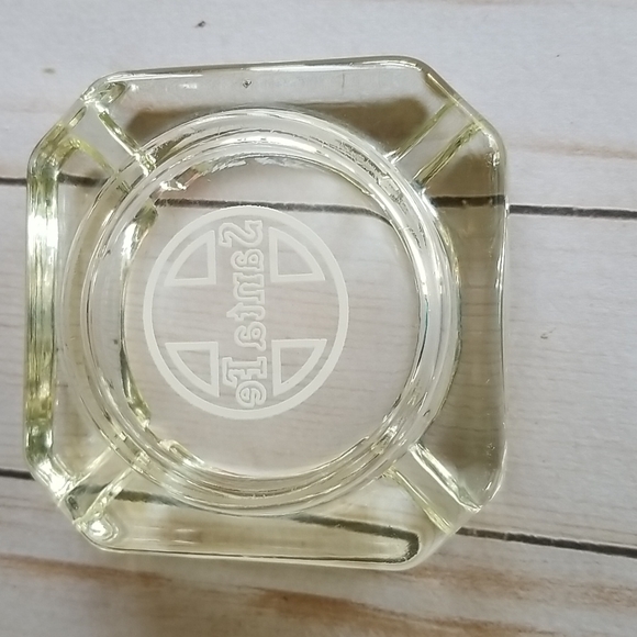 Vintage Santa fe ashtray clear glass - Picture 2 of 6